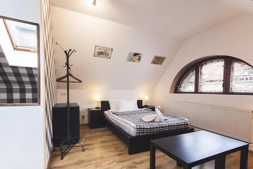 Happy 7 Hostel & Apartments Gdansk